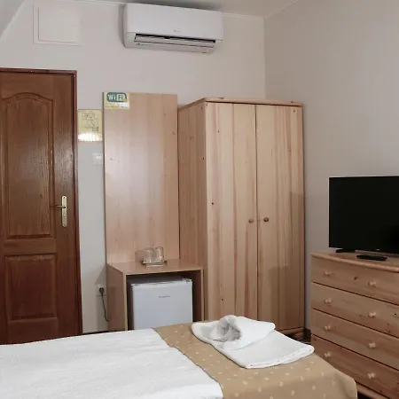 Frühstückspension Kadarta Vendeglo Panzio