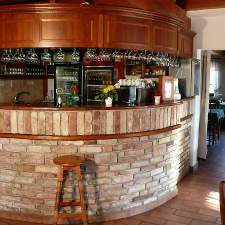 Kadarta Vendeglo Panzio Frühstückspension