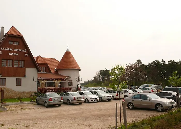 Kadarta Vendeglo Panzio 3*