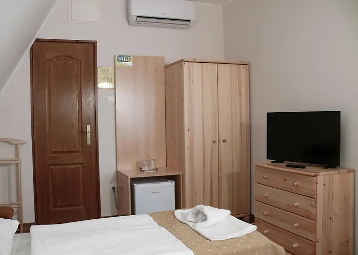 Bed & Breakfast Kadarta Vendeglo Panzio